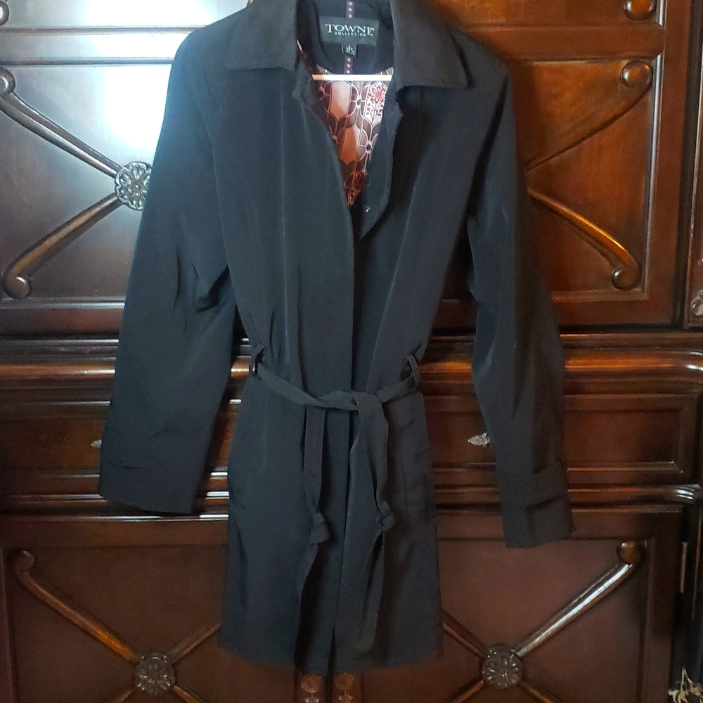 Towne collection black raincoat